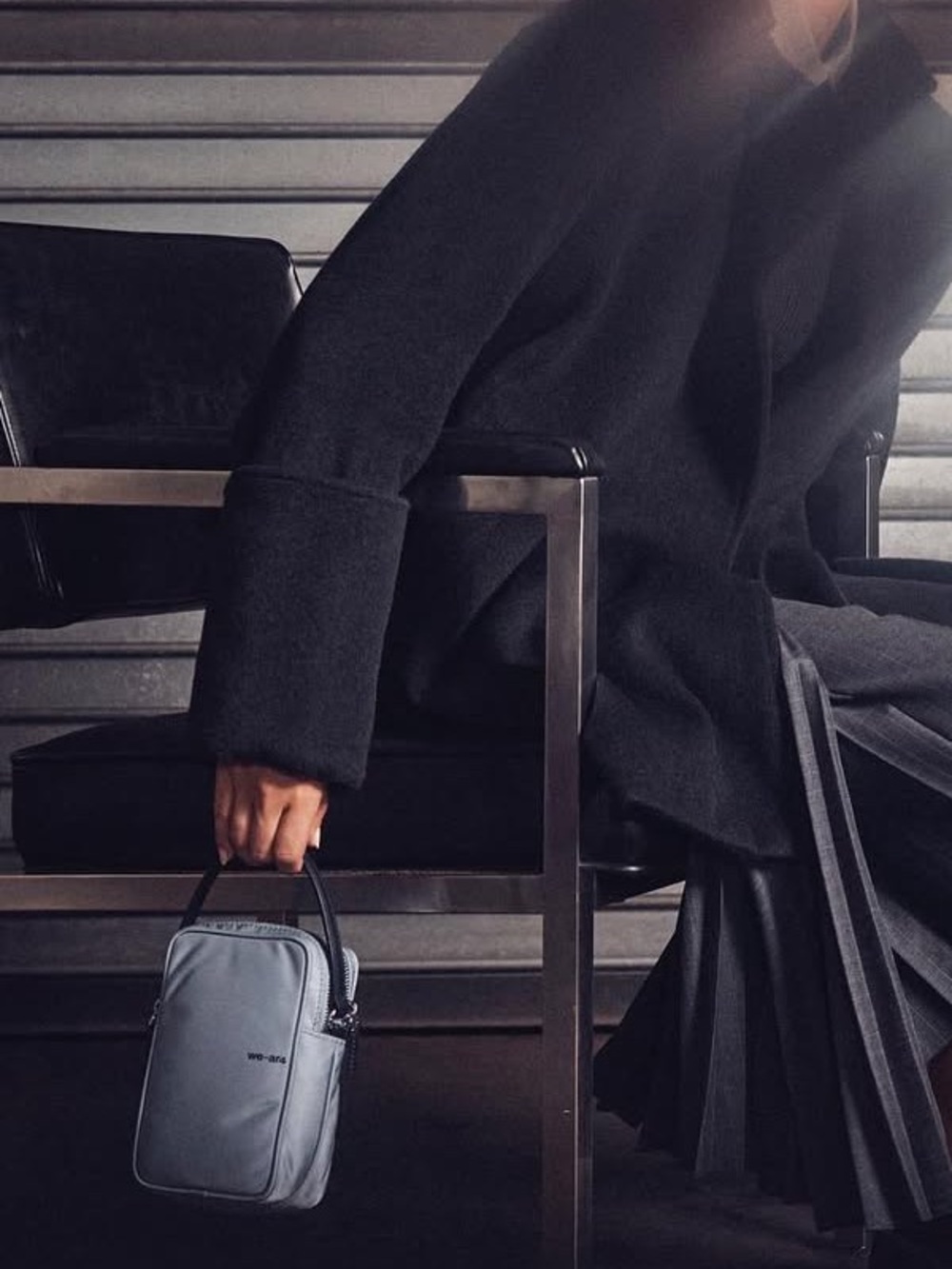 Minimalist Black Crossbody Phone Pouch - Unbranded